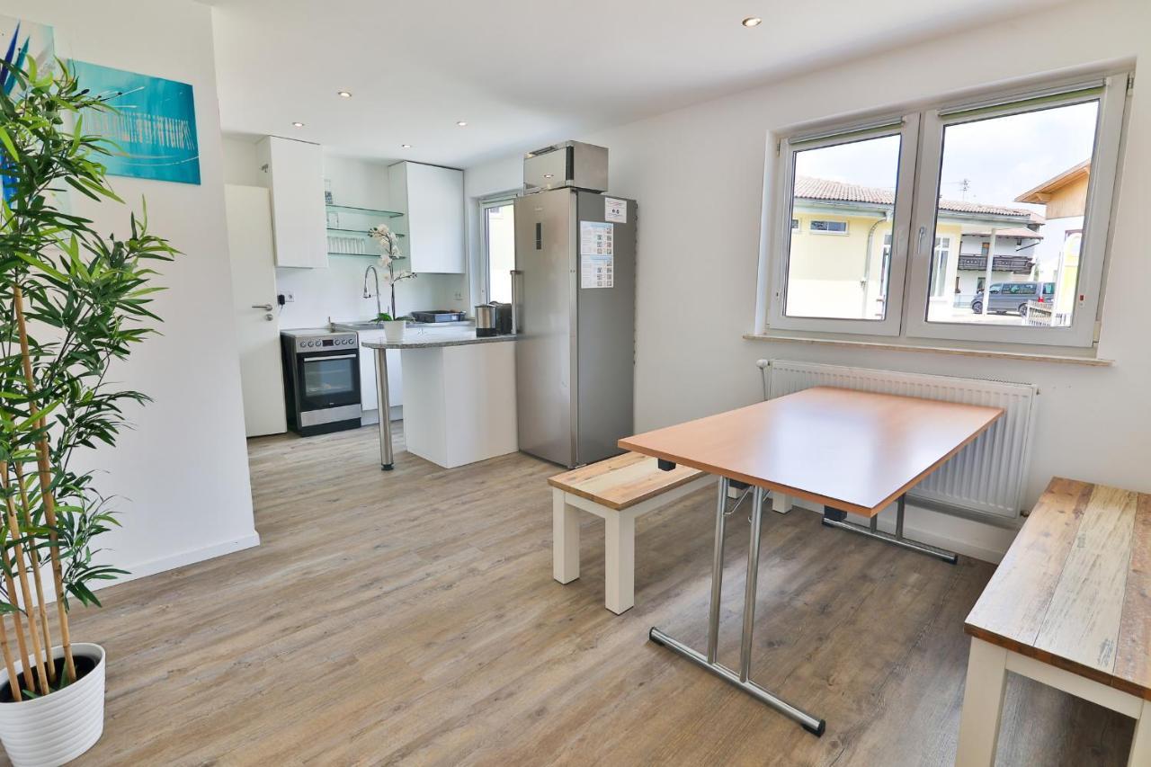Moderne Praktische Ferienwohnung Am See Fewo3 莱希布鲁克 外观 照片